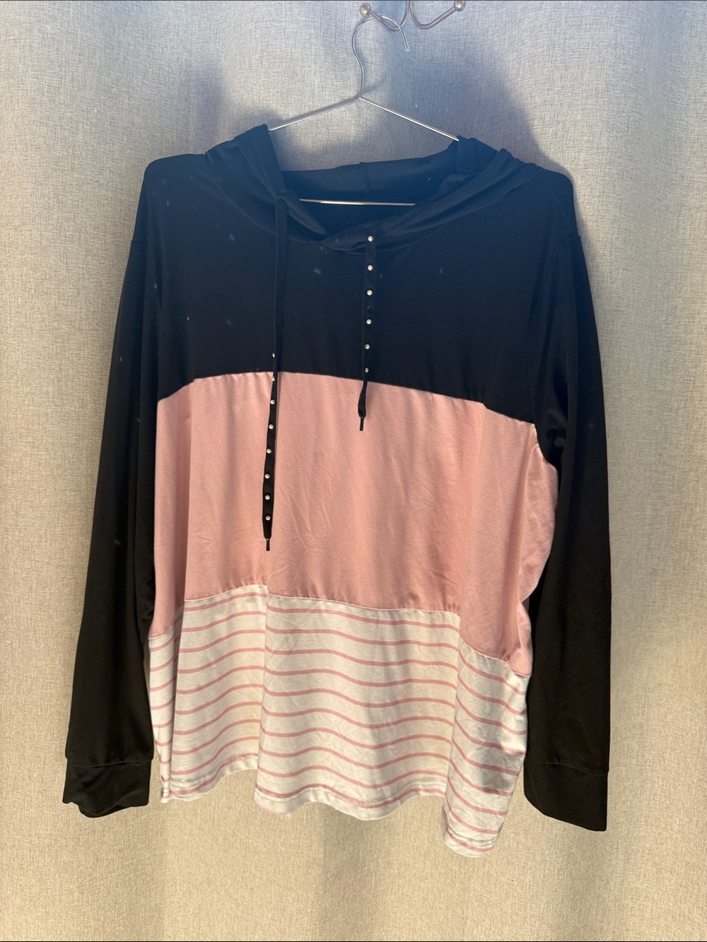 Colorblock Pink & Black Hooded Pullover